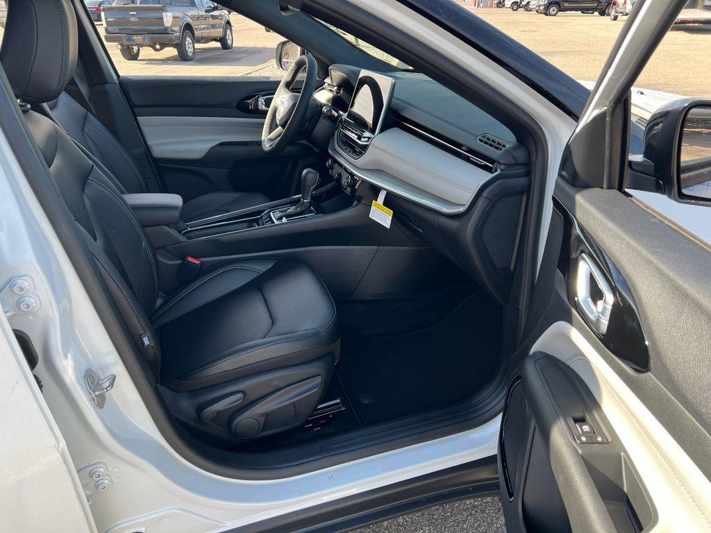 new 2026 Jeep Compass car, priced at $30,135