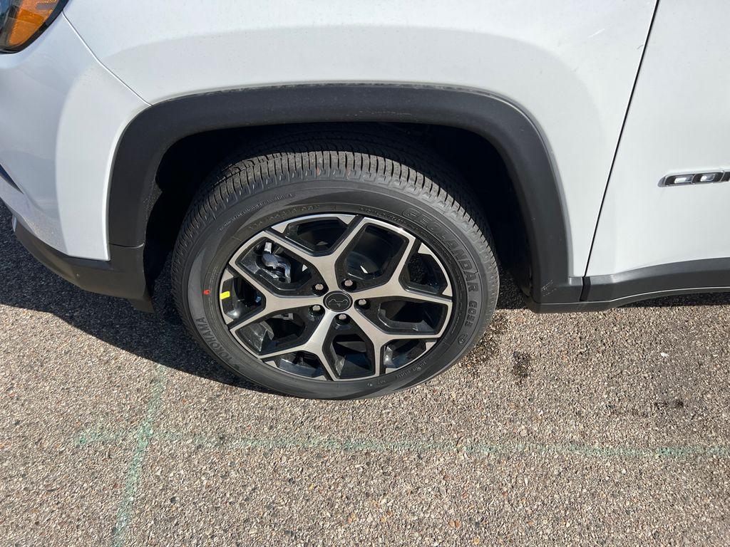 new 2026 Jeep Compass car, priced at $30,135