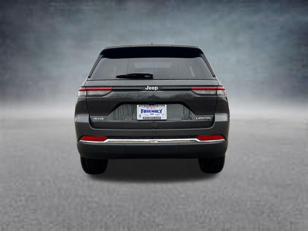 new 2025 Jeep Grand Cherokee car, priced at $43,124