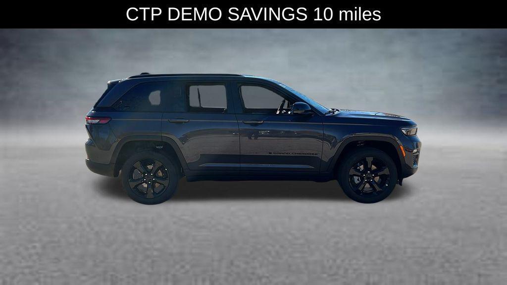 new 2025 Jeep Grand Cherokee car, priced at $43,304