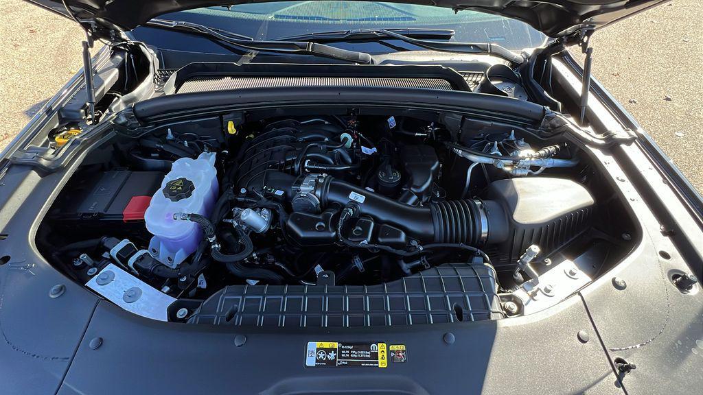 new 2025 Jeep Grand Cherokee car, priced at $43,304