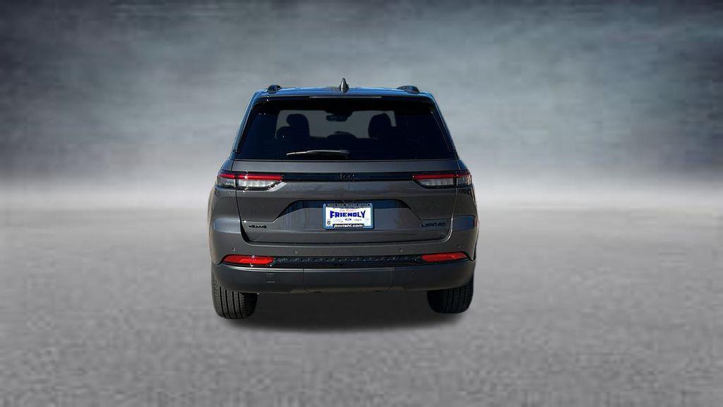 new 2025 Jeep Grand Cherokee car, priced at $43,304