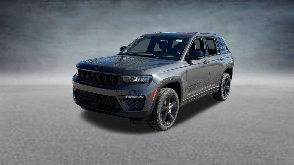 new 2025 Jeep Grand Cherokee car, priced at $43,304