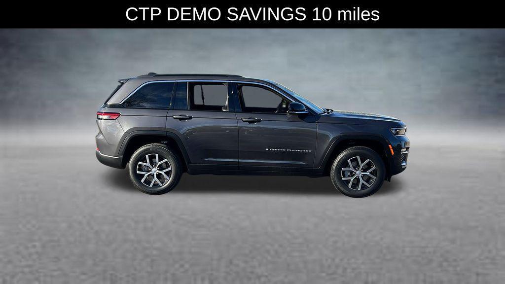 new 2025 Jeep Grand Cherokee car, priced at $42,624