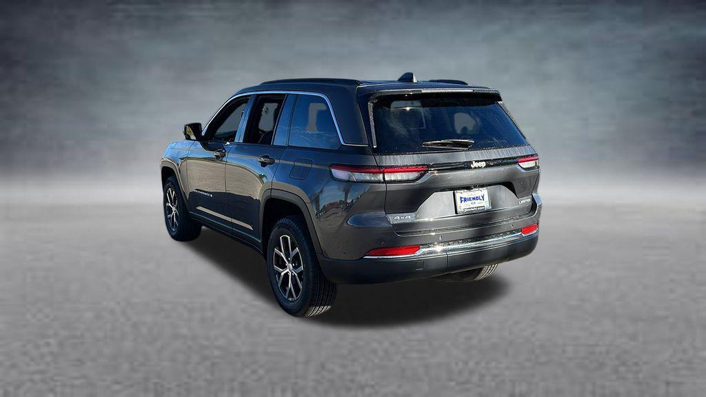 new 2025 Jeep Grand Cherokee car, priced at $42,624