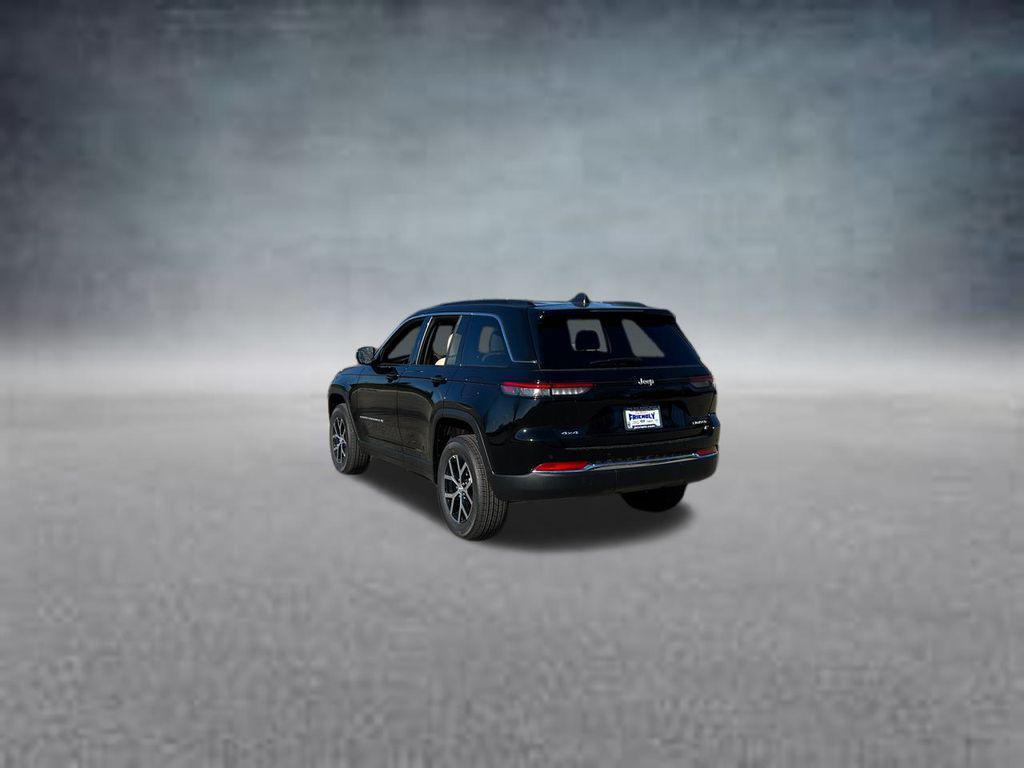 new 2025 Jeep Grand Cherokee car, priced at $41,124