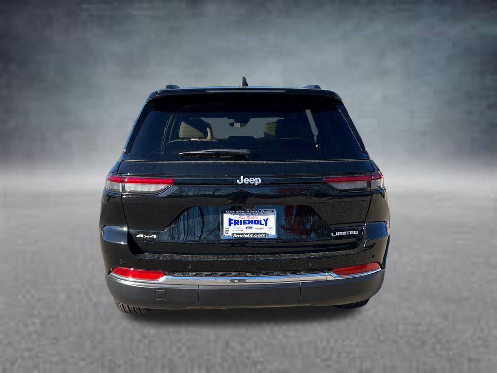 new 2025 Jeep Grand Cherokee car, priced at $41,124
