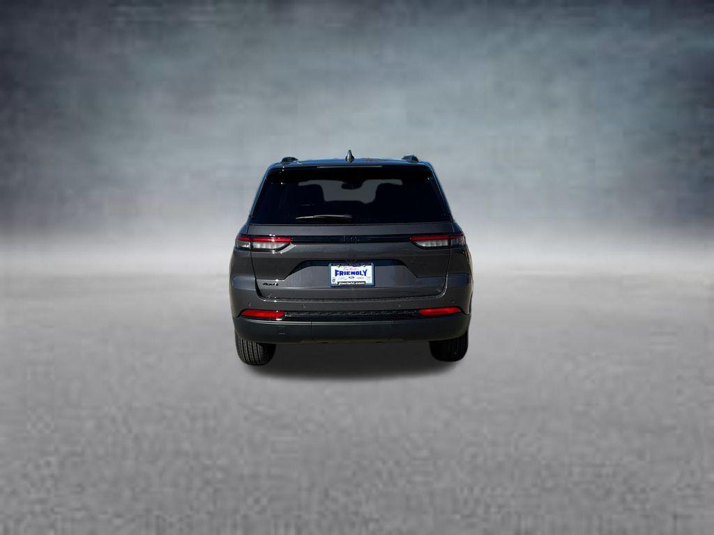 new 2025 Jeep Grand Cherokee car, priced at $39,873