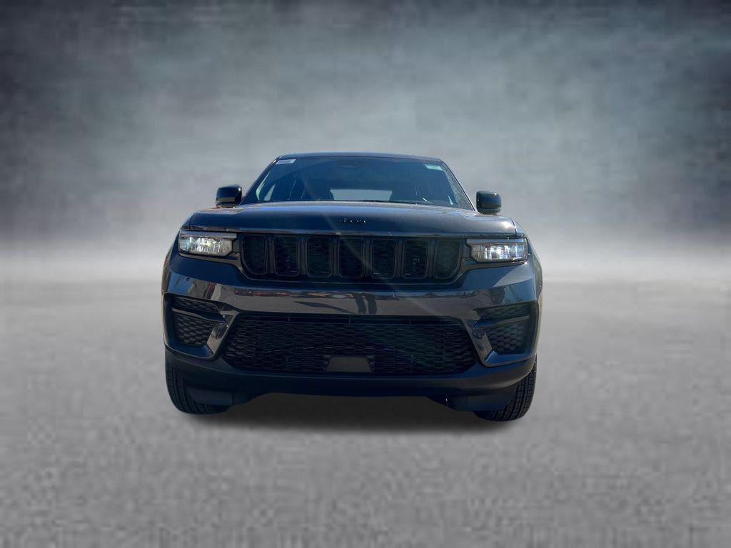 new 2025 Jeep Grand Cherokee car, priced at $39,873
