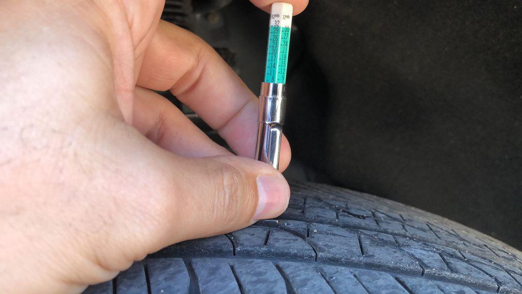 used 2023 Ford Explorer car, priced at $39,113