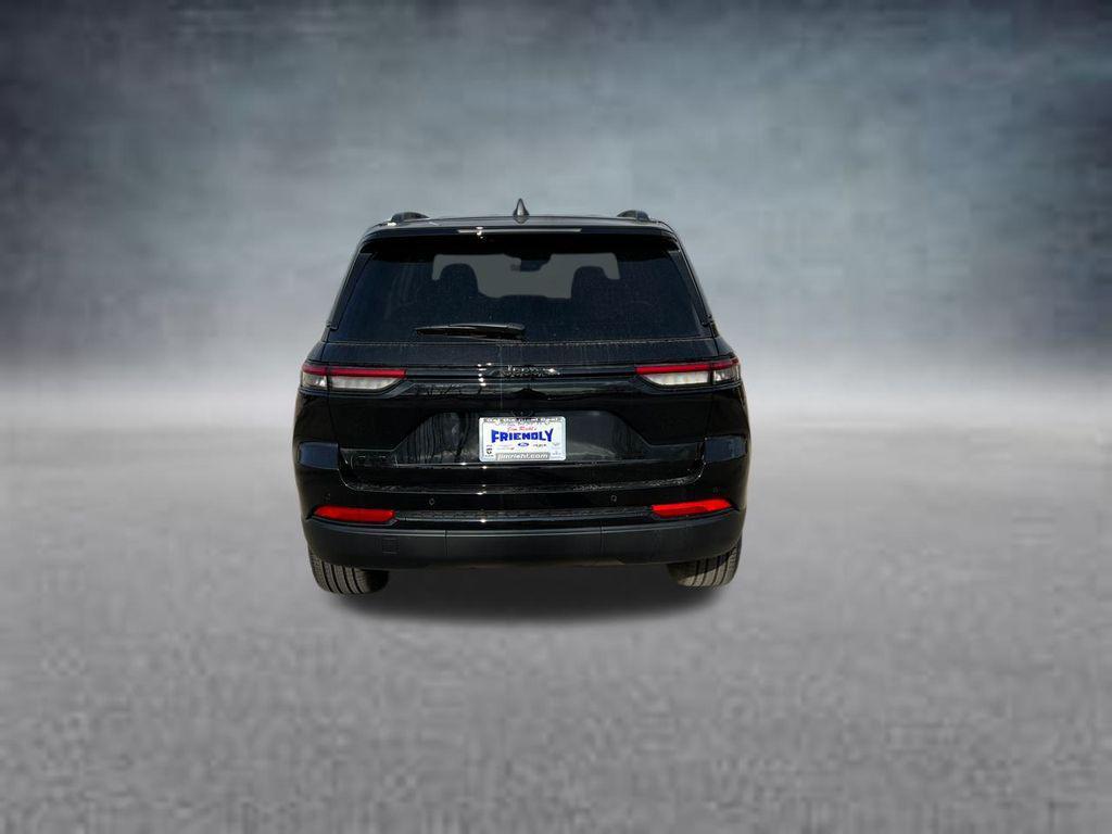 new 2025 Jeep Grand Cherokee car, priced at $47,659