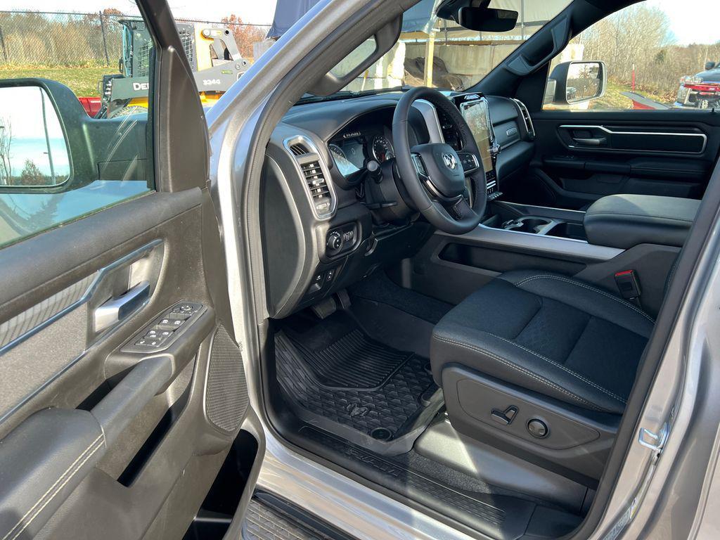 new 2025 Ram 1500 car, priced at $46,321