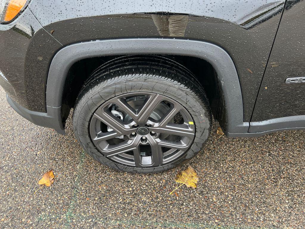 new 2026 Jeep Compass car, priced at $32,400