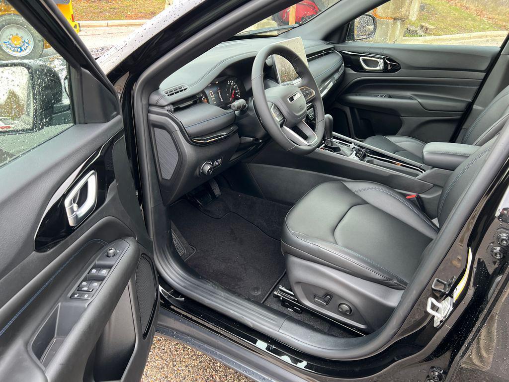 new 2026 Jeep Compass car, priced at $32,400