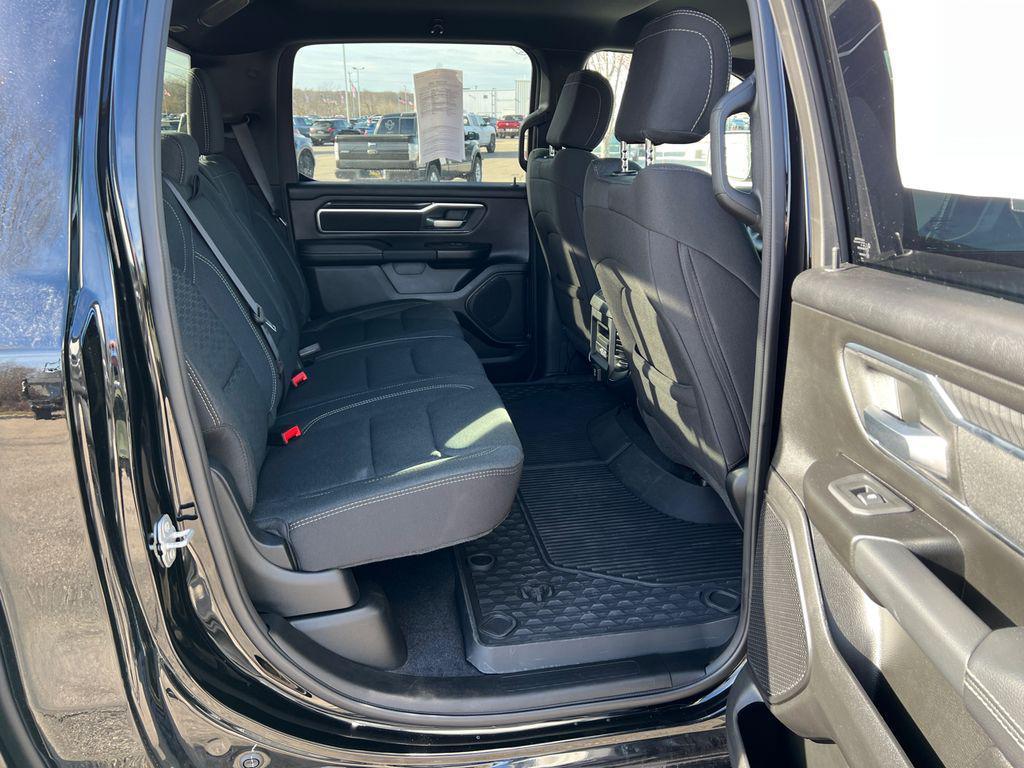 new 2025 Ram 1500 car, priced at $46,321