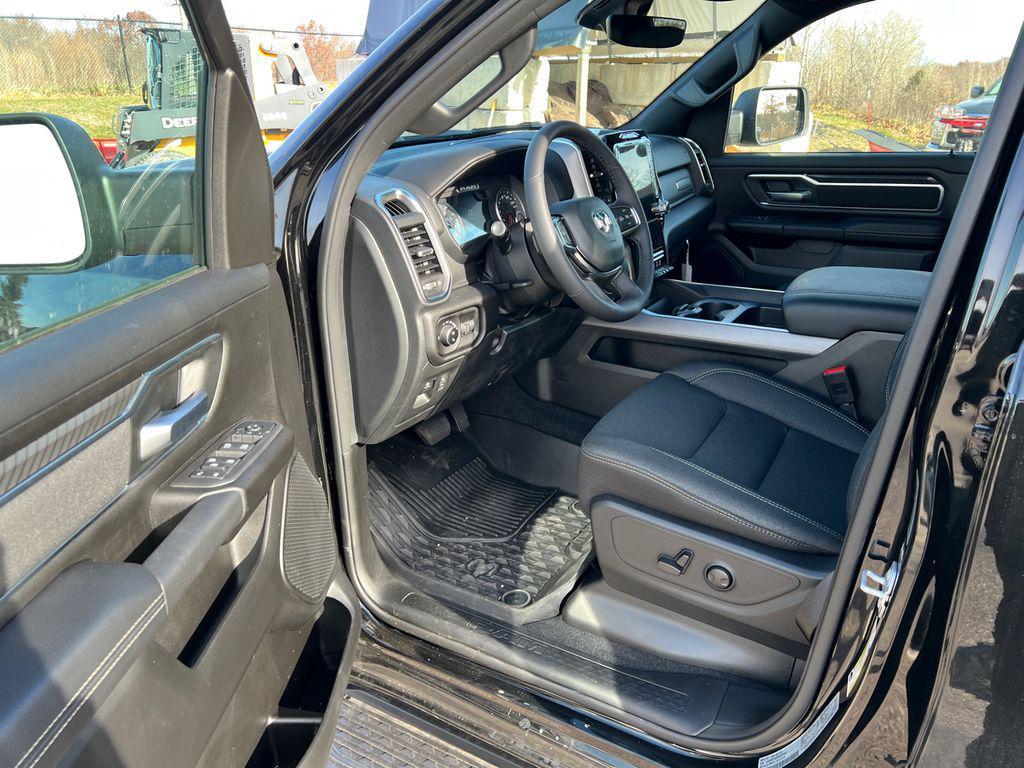 new 2025 Ram 1500 car, priced at $46,321