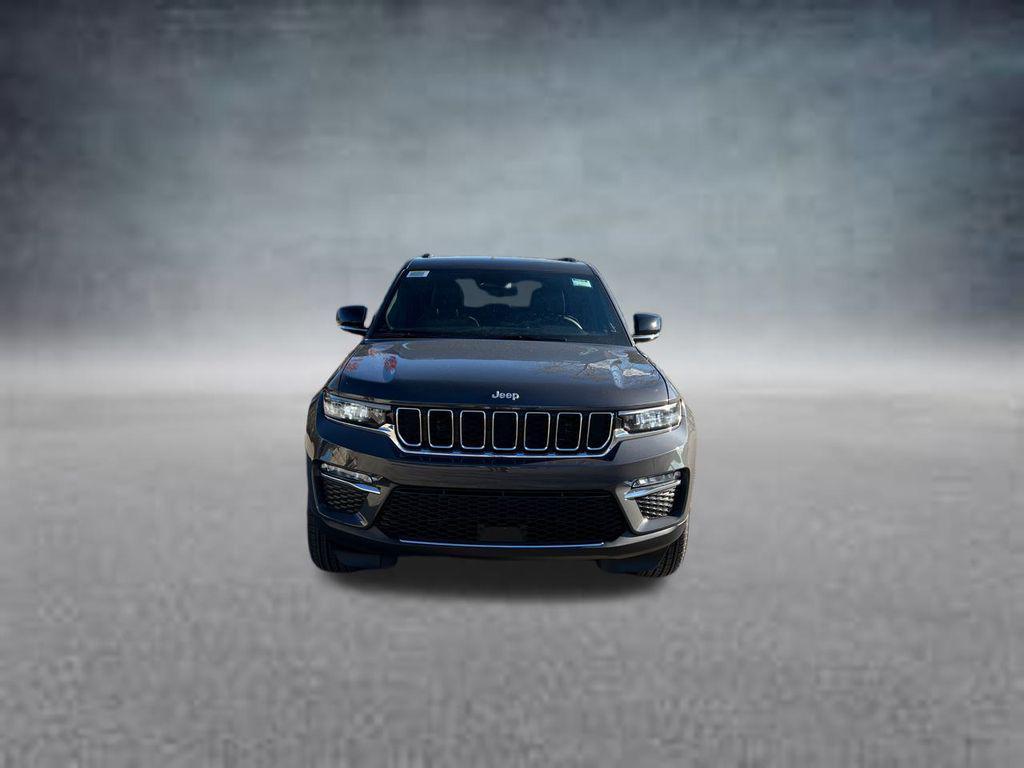 new 2025 Jeep Grand Cherokee car, priced at $40,974