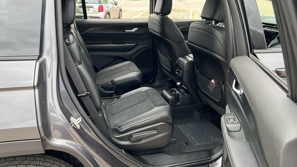 new 2025 Jeep Grand Cherokee L car, priced at $40,985