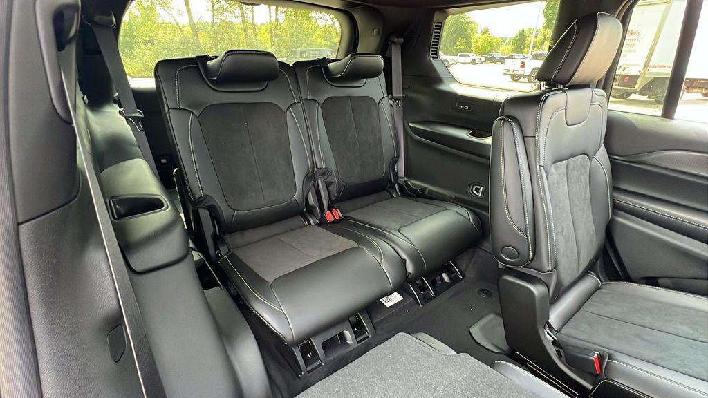 new 2025 Jeep Grand Cherokee L car, priced at $40,985