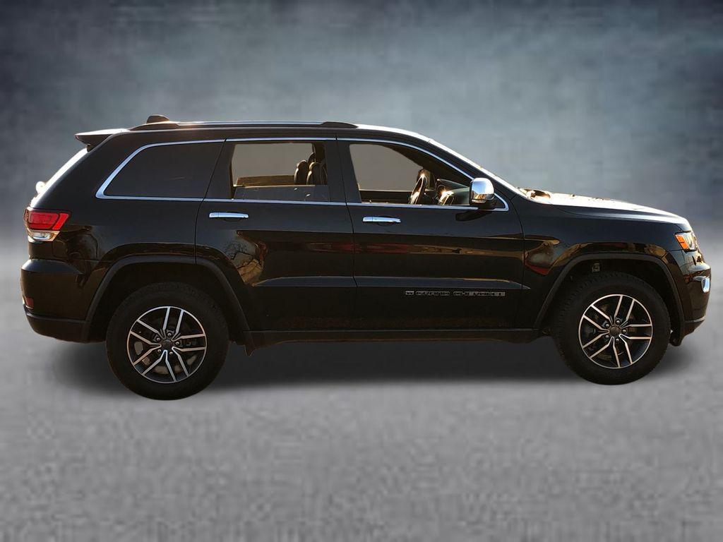 used 2022 Jeep Grand Cherokee car, priced at $28,000