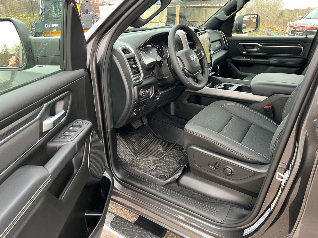 new 2025 Ram 1500 car