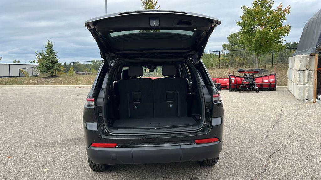 new 2025 Jeep Grand Cherokee L car, priced at $40,985