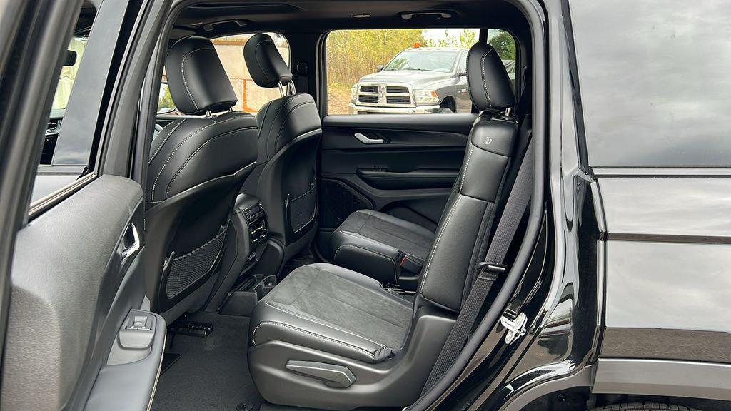 new 2025 Jeep Grand Cherokee L car, priced at $40,985