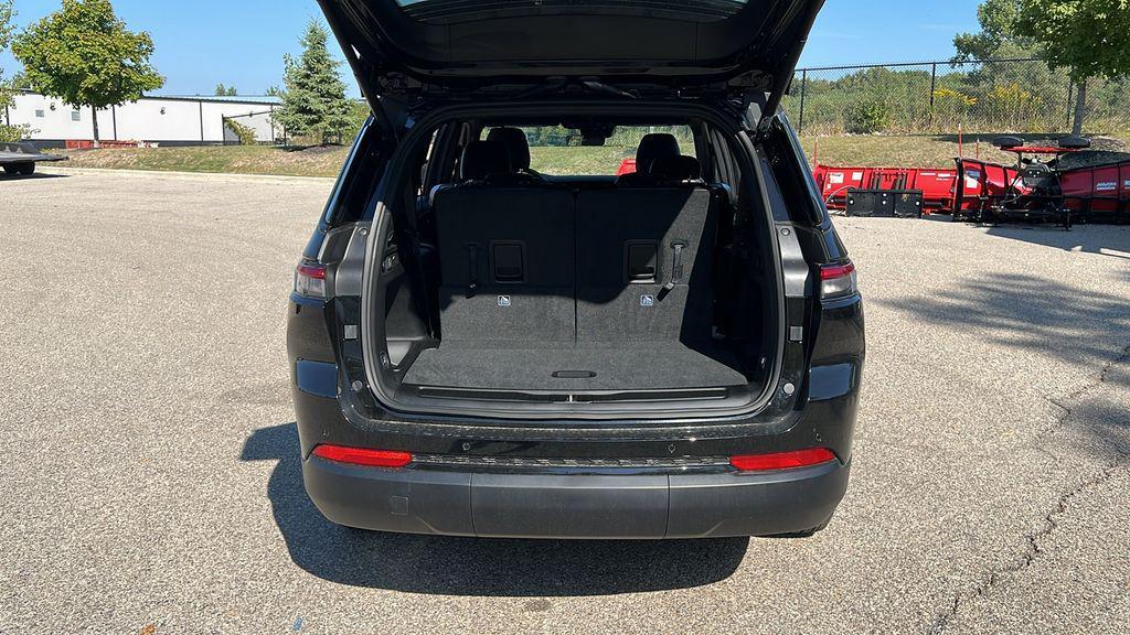 new 2025 Jeep Grand Cherokee L car, priced at $41,336