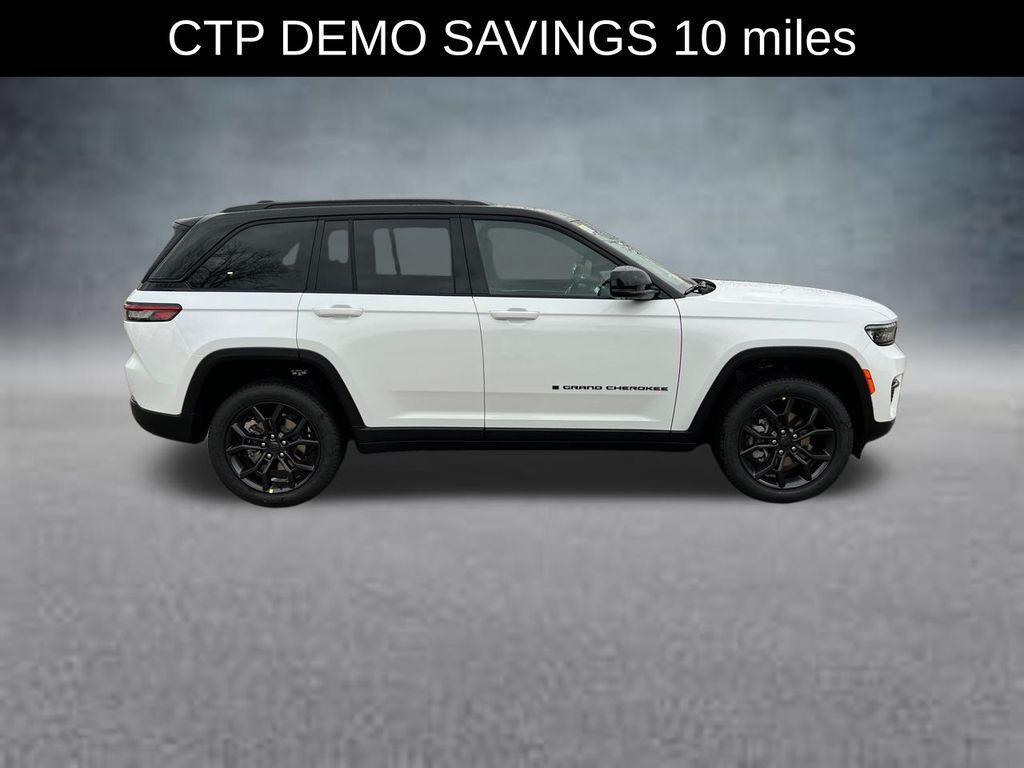 new 2025 Jeep Grand Cherokee car, priced at $45,799
