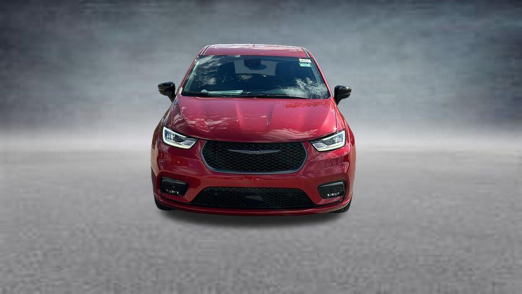 new 2026 Chrysler Pacifica car, priced at $43,343