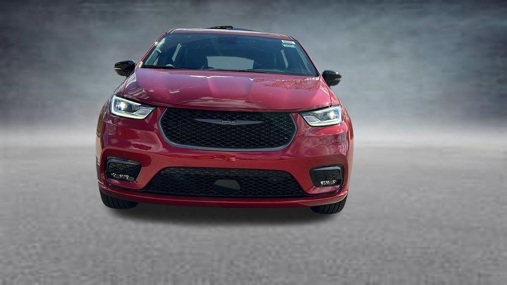 new 2026 Chrysler Pacifica car, priced at $43,343