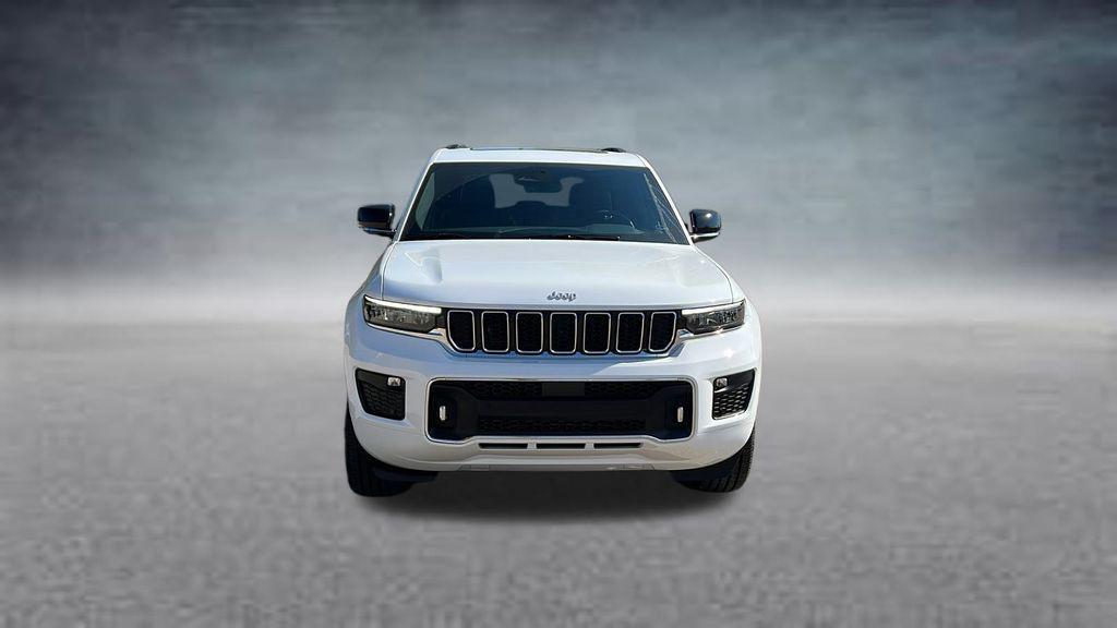 new 2025 Jeep Grand Cherokee car, priced at $49,220