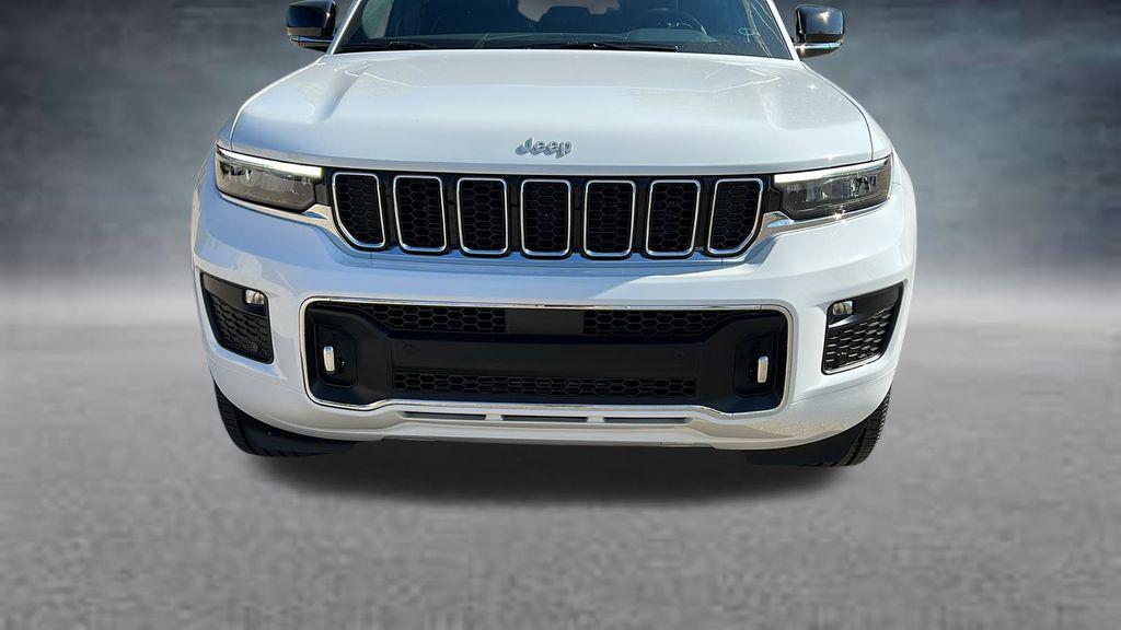 new 2025 Jeep Grand Cherokee car, priced at $49,220