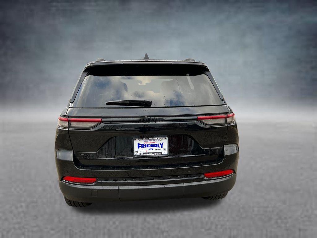 new 2025 Jeep Grand Cherokee car, priced at $43,114