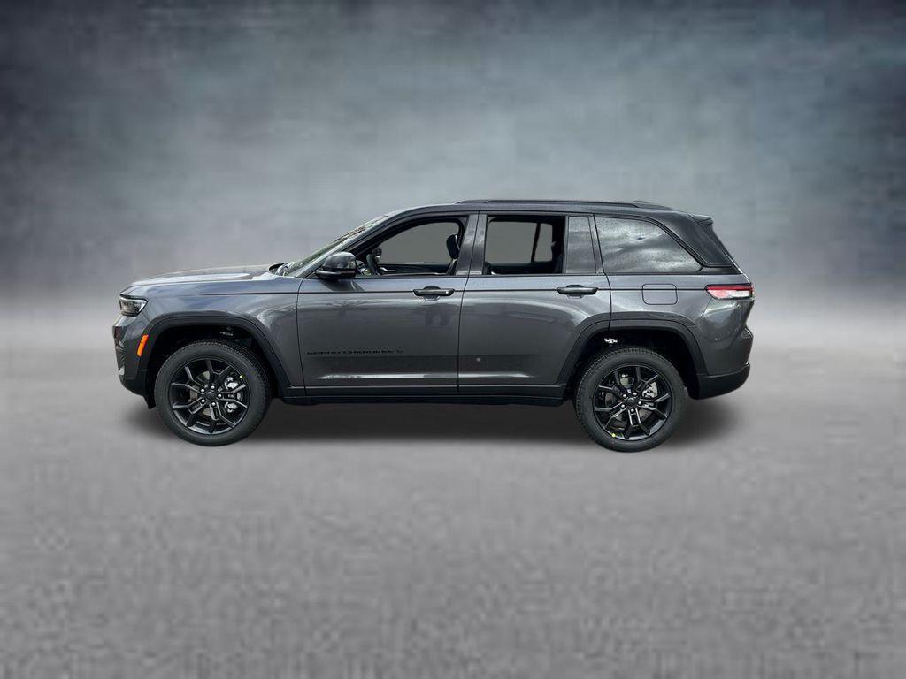 new 2025 Jeep Grand Cherokee car, priced at $46,308