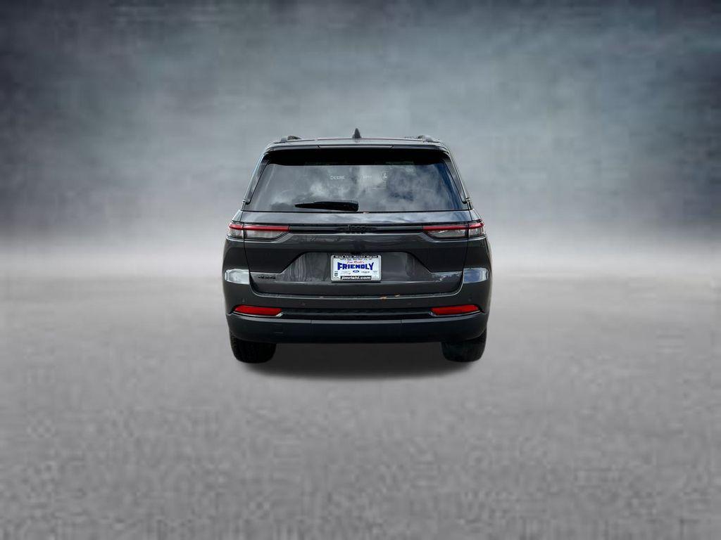 new 2025 Jeep Grand Cherokee car, priced at $46,308