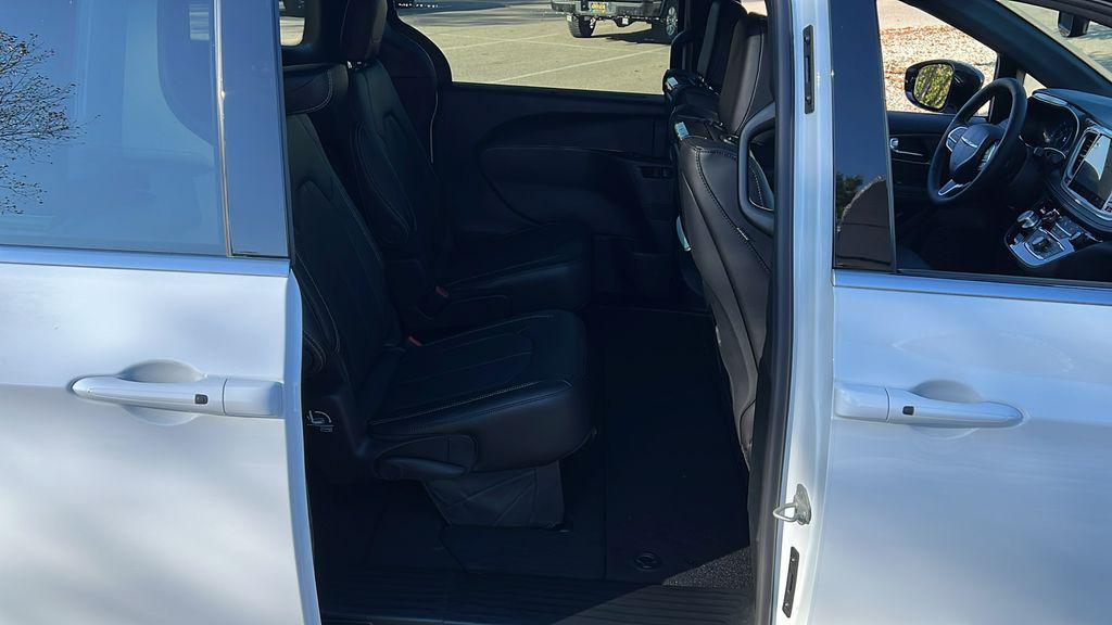 new 2026 Chrysler Pacifica car, priced at $43,122