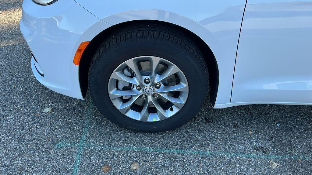 new 2026 Chrysler Pacifica car, priced at $43,122