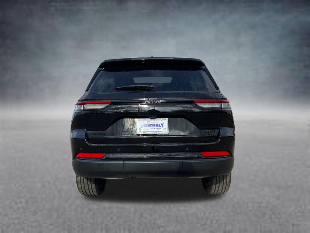 new 2025 Jeep Grand Cherokee car, priced at $46,808