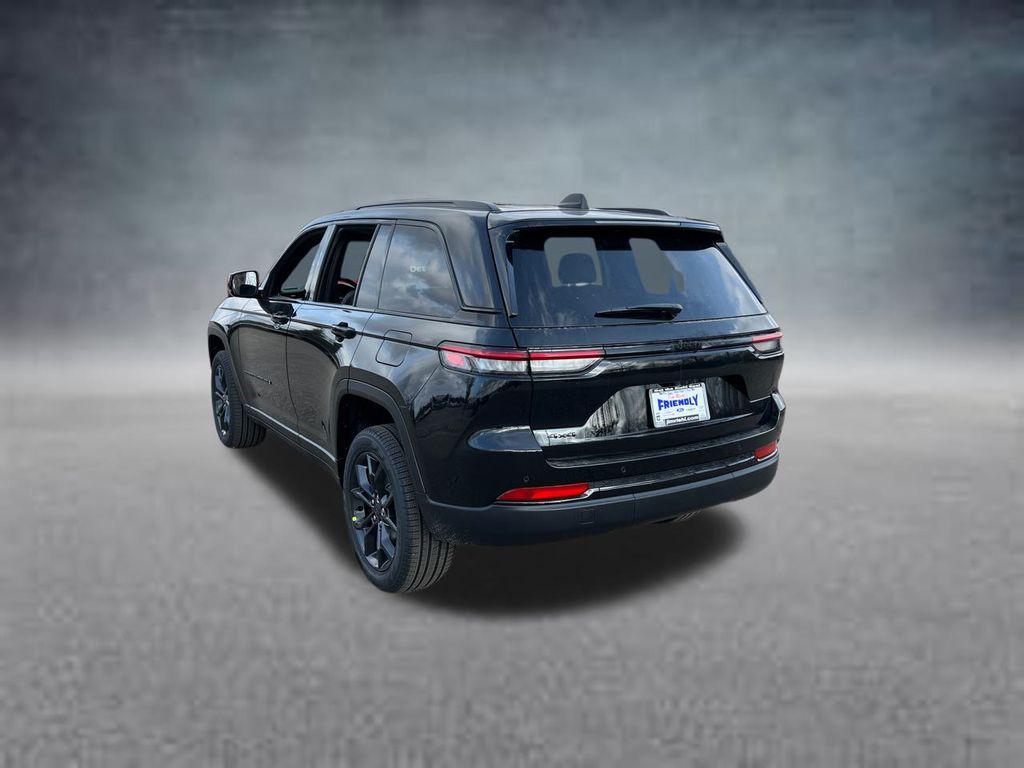 new 2025 Jeep Grand Cherokee car, priced at $46,808