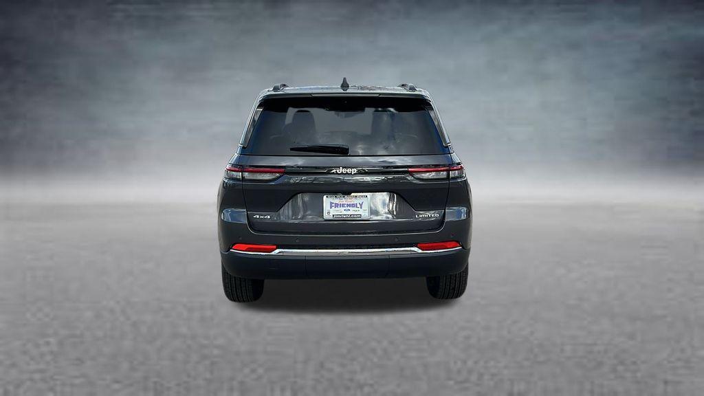 new 2025 Jeep Grand Cherokee car, priced at $43,975