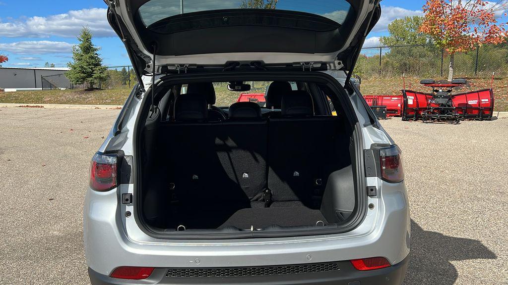 new 2026 Jeep Compass car, priced at $31,817