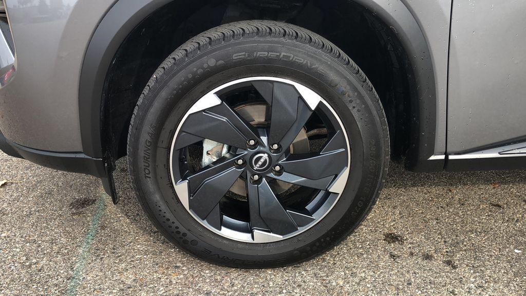 used 2024 Nissan Rogue car, priced at $22,913