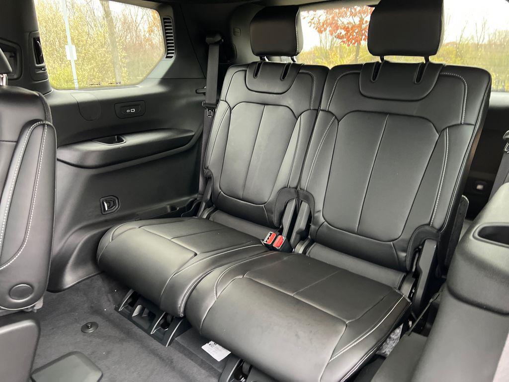 new 2025 Jeep Grand Cherokee L car, priced at $47,996