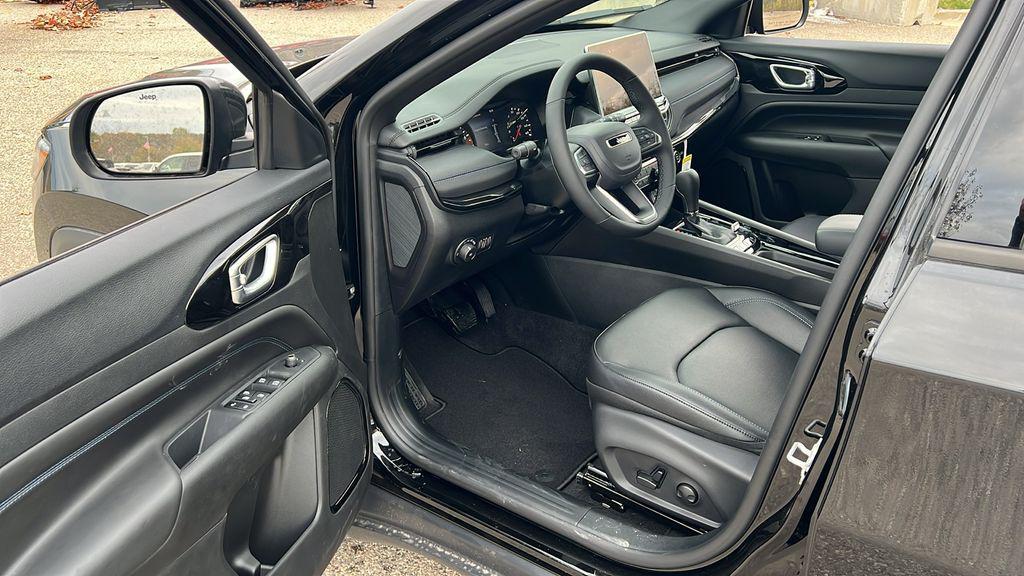 new 2026 Jeep Compass car, priced at $32,067