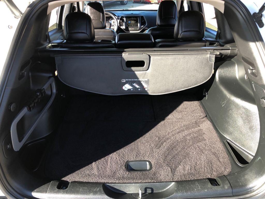 used 2018 Jeep Cherokee car, priced at $13,754