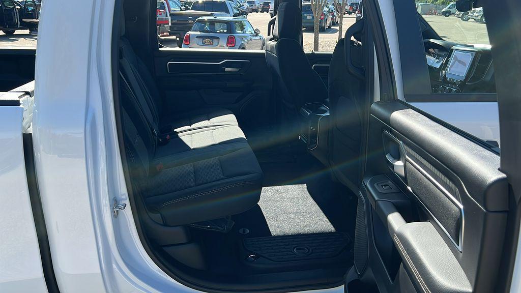 new 2025 Ram 1500 car, priced at $40,992