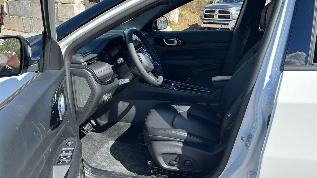 new 2026 Jeep Compass car, priced at $31,296