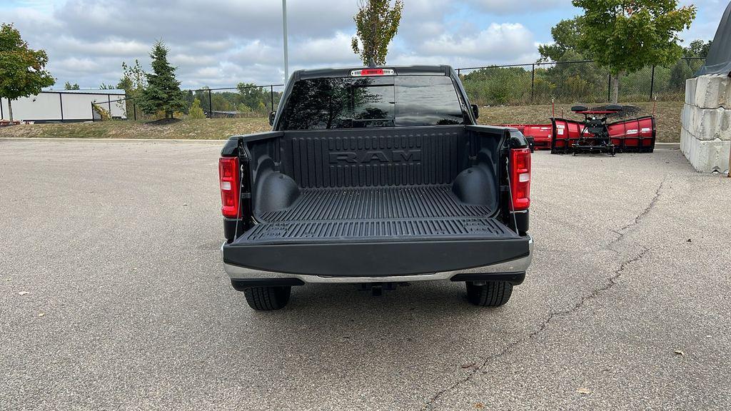 new 2025 Ram 1500 car, priced at $41,701