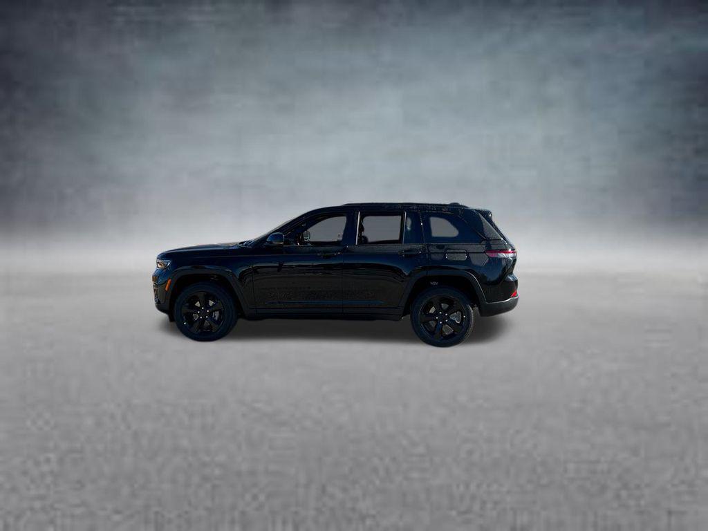new 2025 Jeep Grand Cherokee car, priced at $43,529